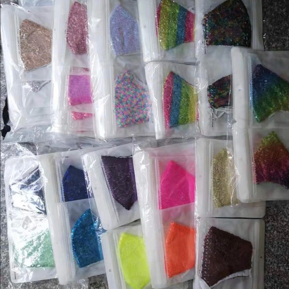 Face mask - Picture 6 of 6